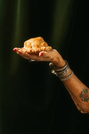 Pithivier de salmón, mejillones y ricotta